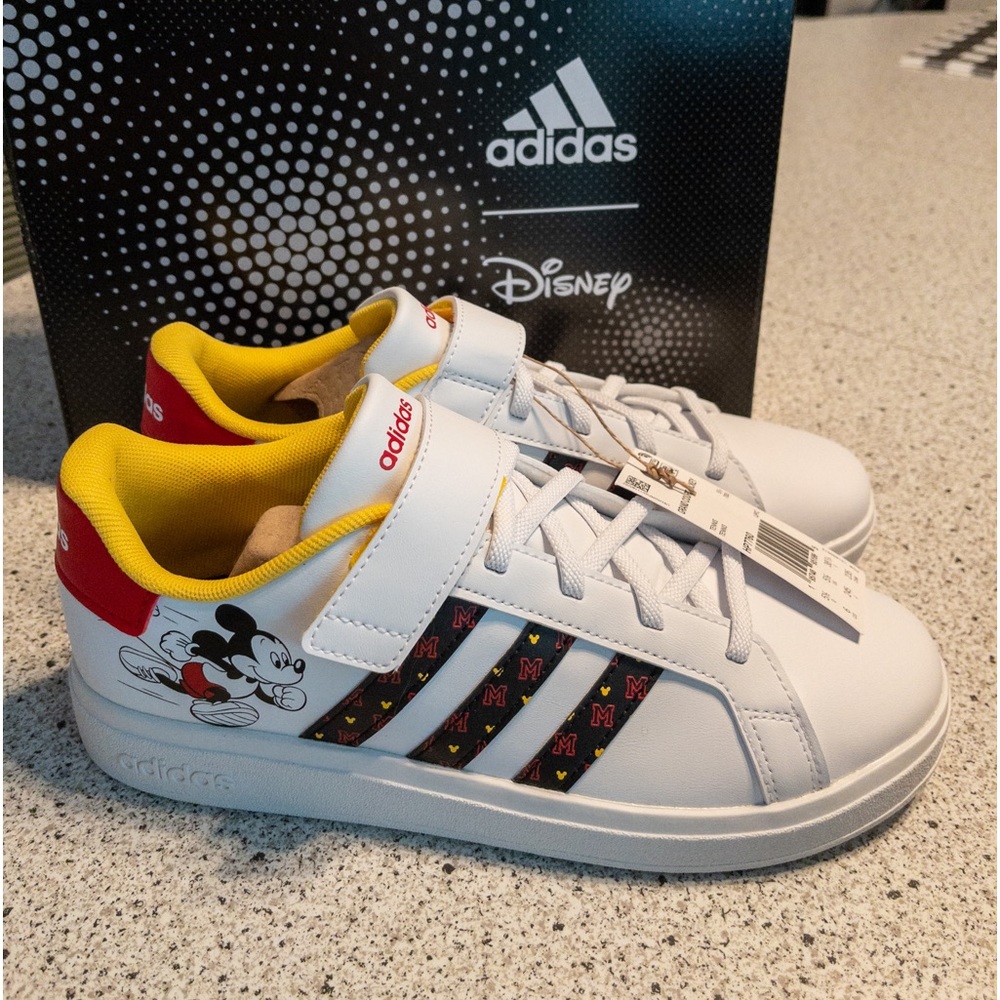 🔥DISNEY ADIDAS COLAB MICKEY MOUSE 🐭